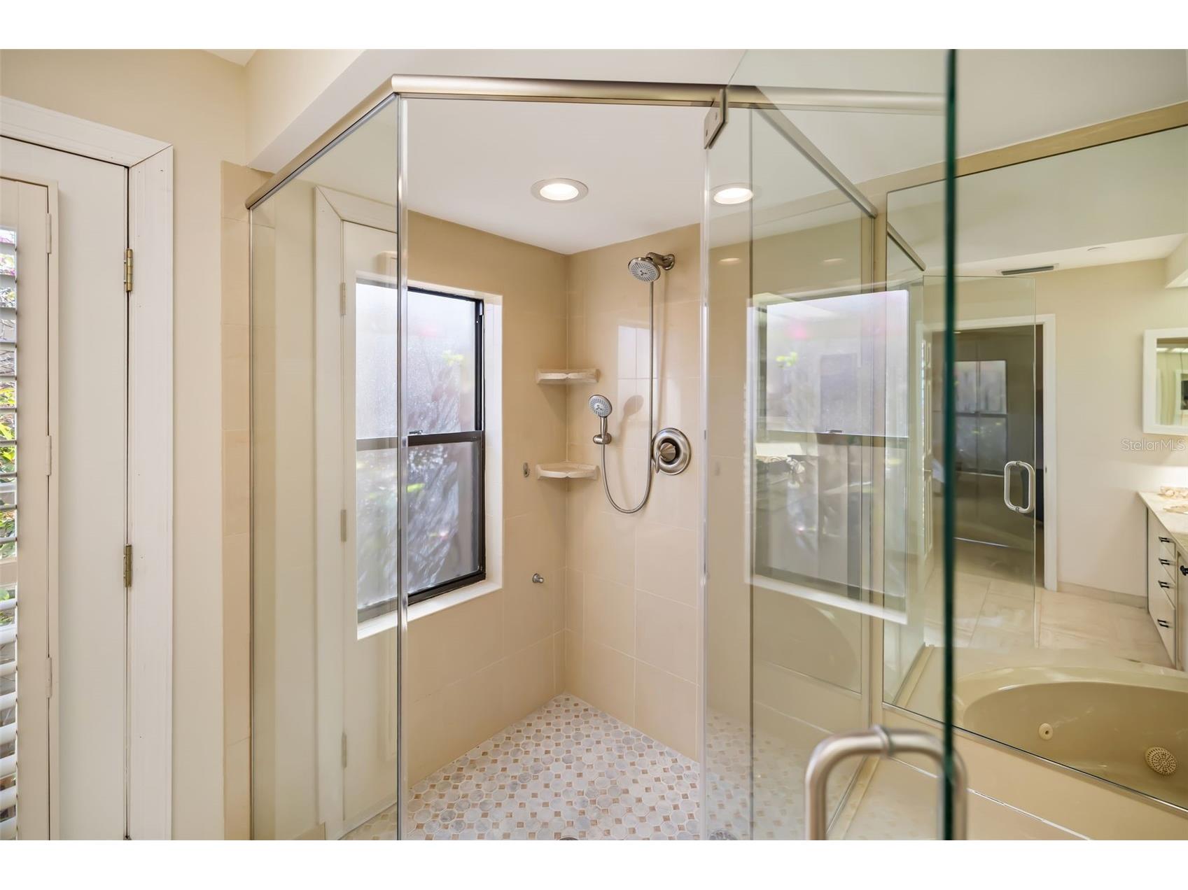 2326 Harbour Oaks Drive Longboat Key FL 34228 A4683180 image28