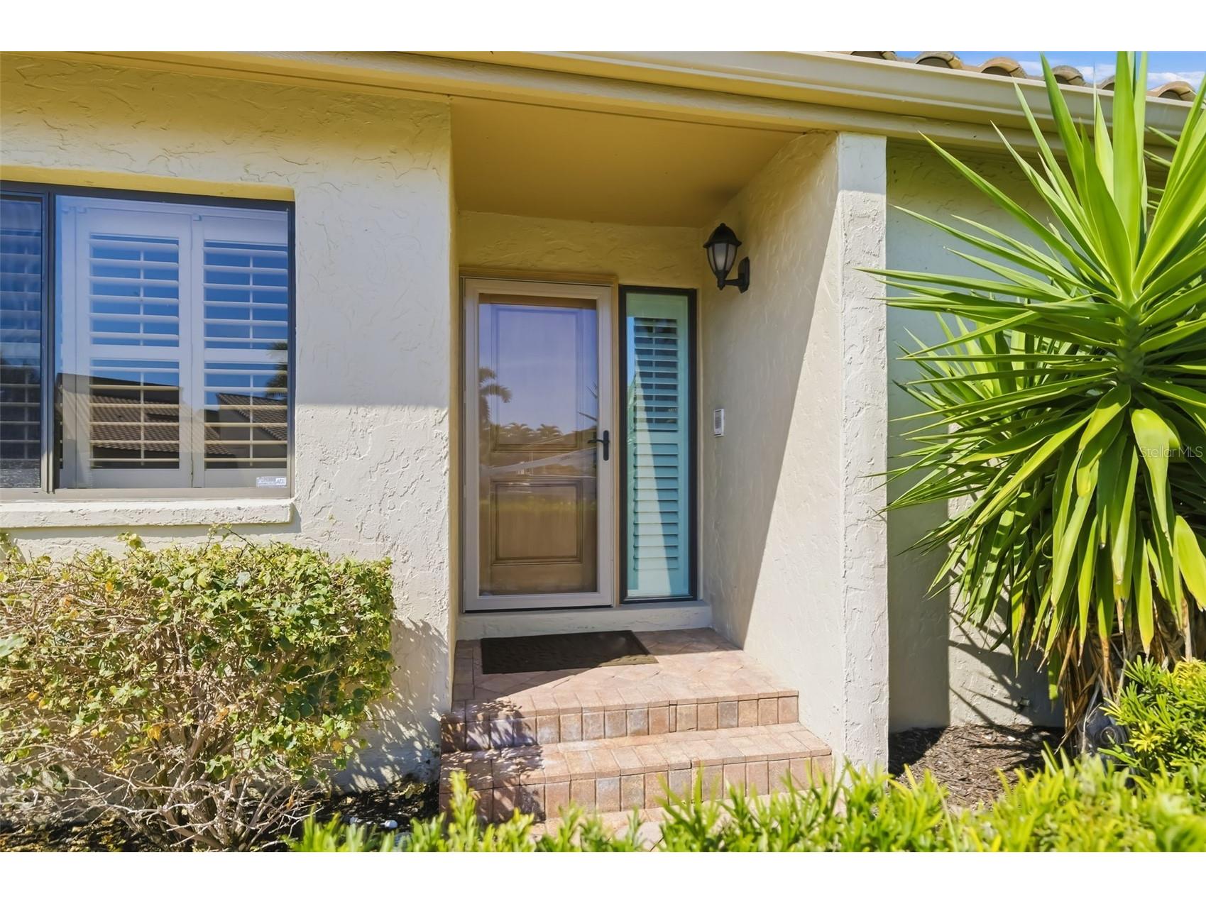 2326 Harbour Oaks Drive Longboat Key FL 34228 A4683180 image3