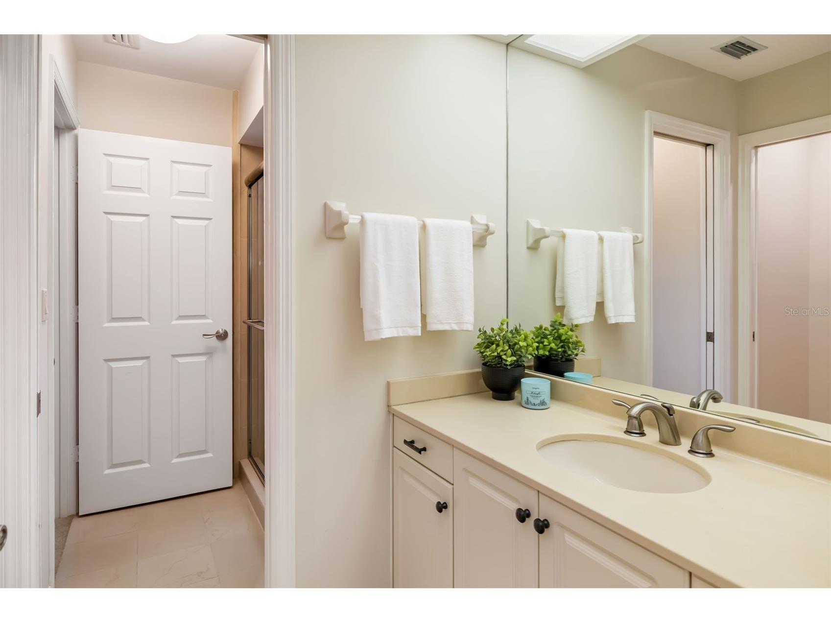 2326 Harbour Oaks Drive Longboat Key FL 34228 A4683180 image32