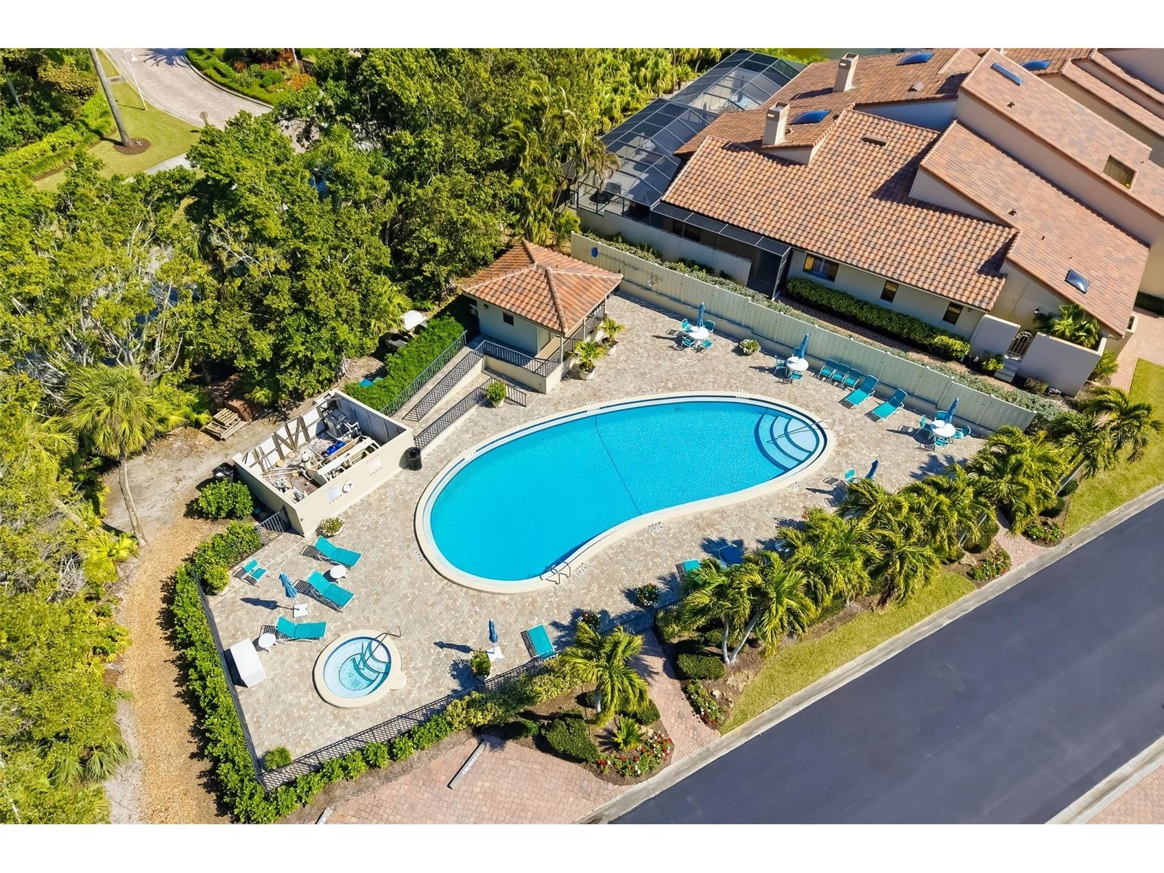 2326 Harbour Oaks Drive Longboat Key FL 34228 A4683180 image48