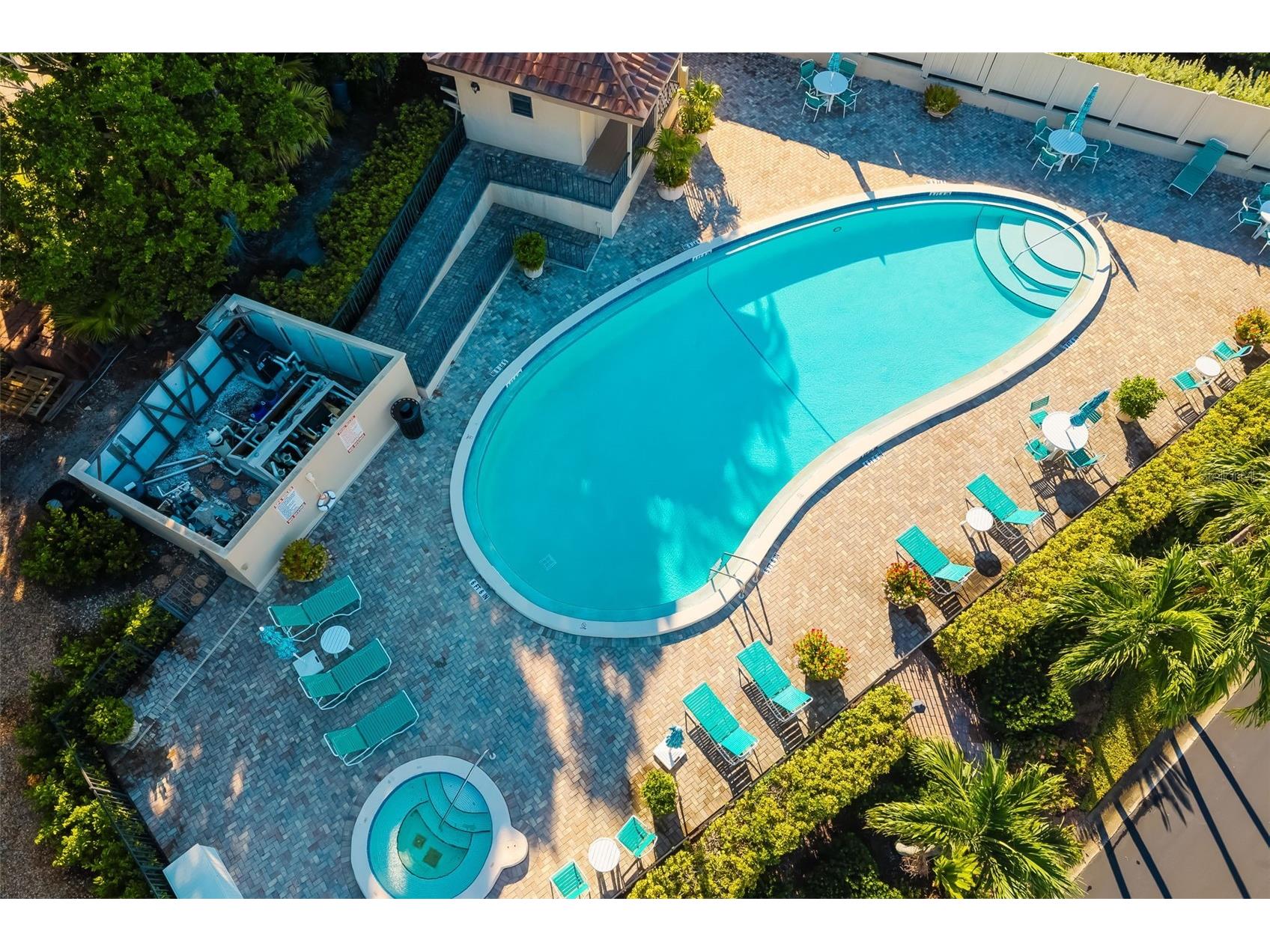 2326 Harbour Oaks Drive Longboat Key FL 34228 A4683180 image49