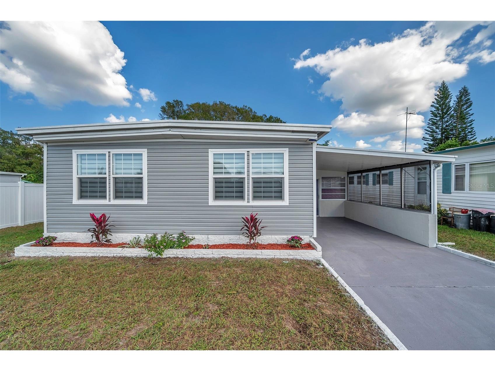 2326 Prestige Drive Holiday FL 34690 W7883568 image1