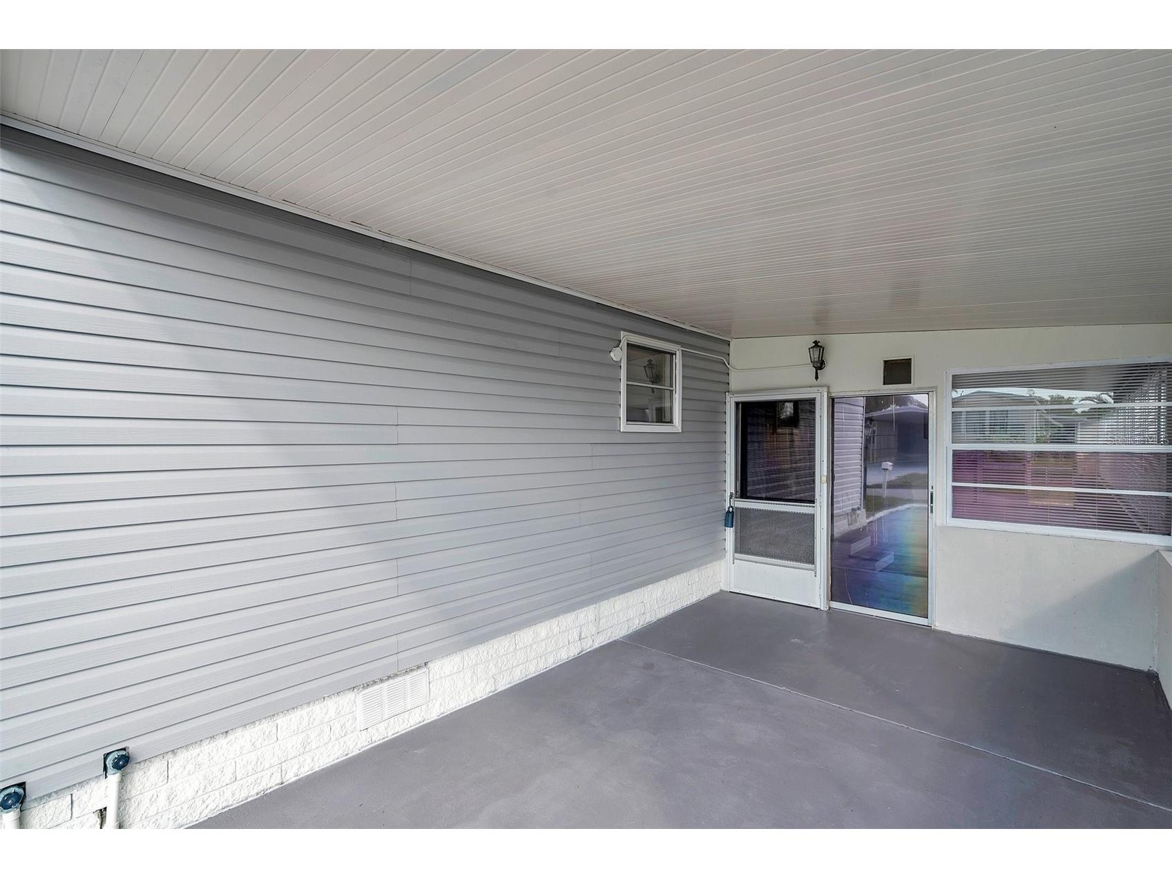 2326 Prestige Drive Holiday FL 34690 W7883568 image5