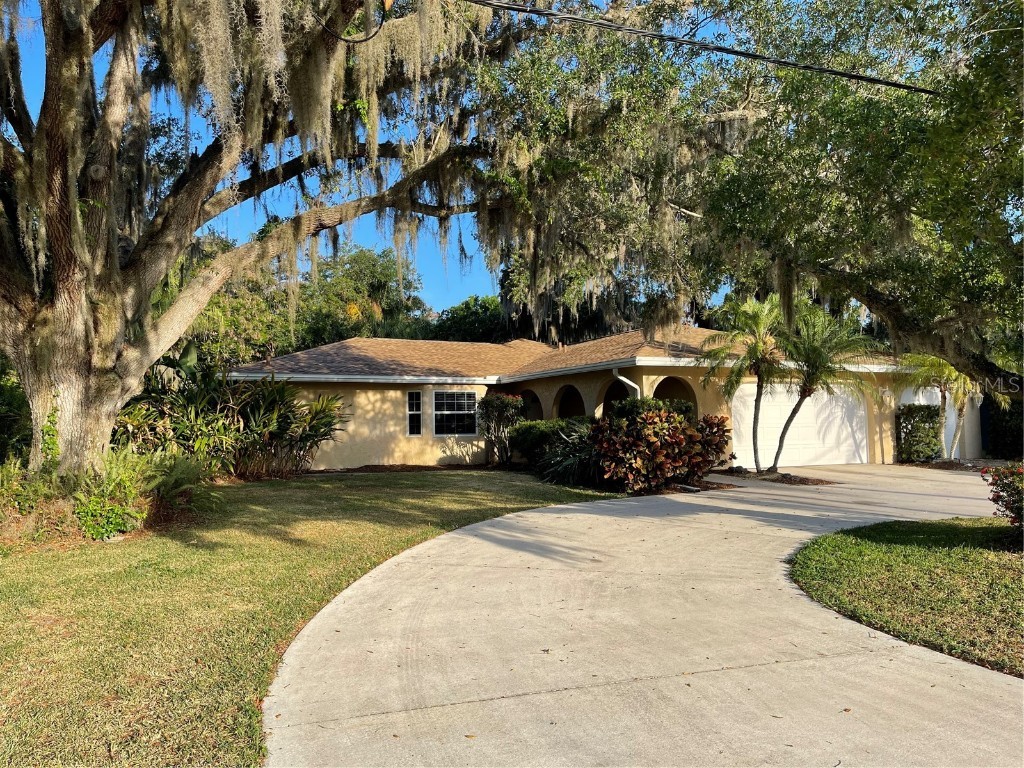 2326 W Leewynn Drive Sarasota FL 34240 A4609478 image1