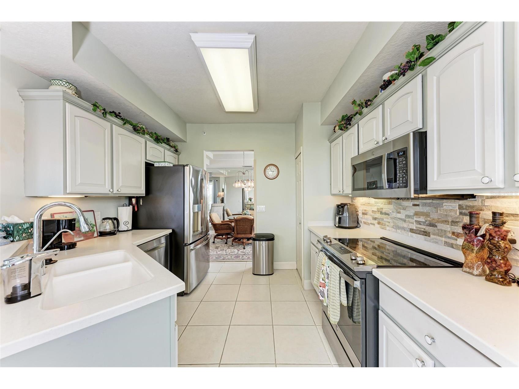 23261 Banbury Way #501 Venice FL 34293 A4678615 image8