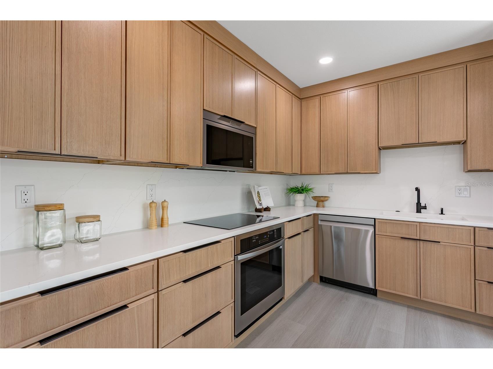 2327/2329 26th Avenue S Saint Petersburg FL 33712 TB8488953 image11