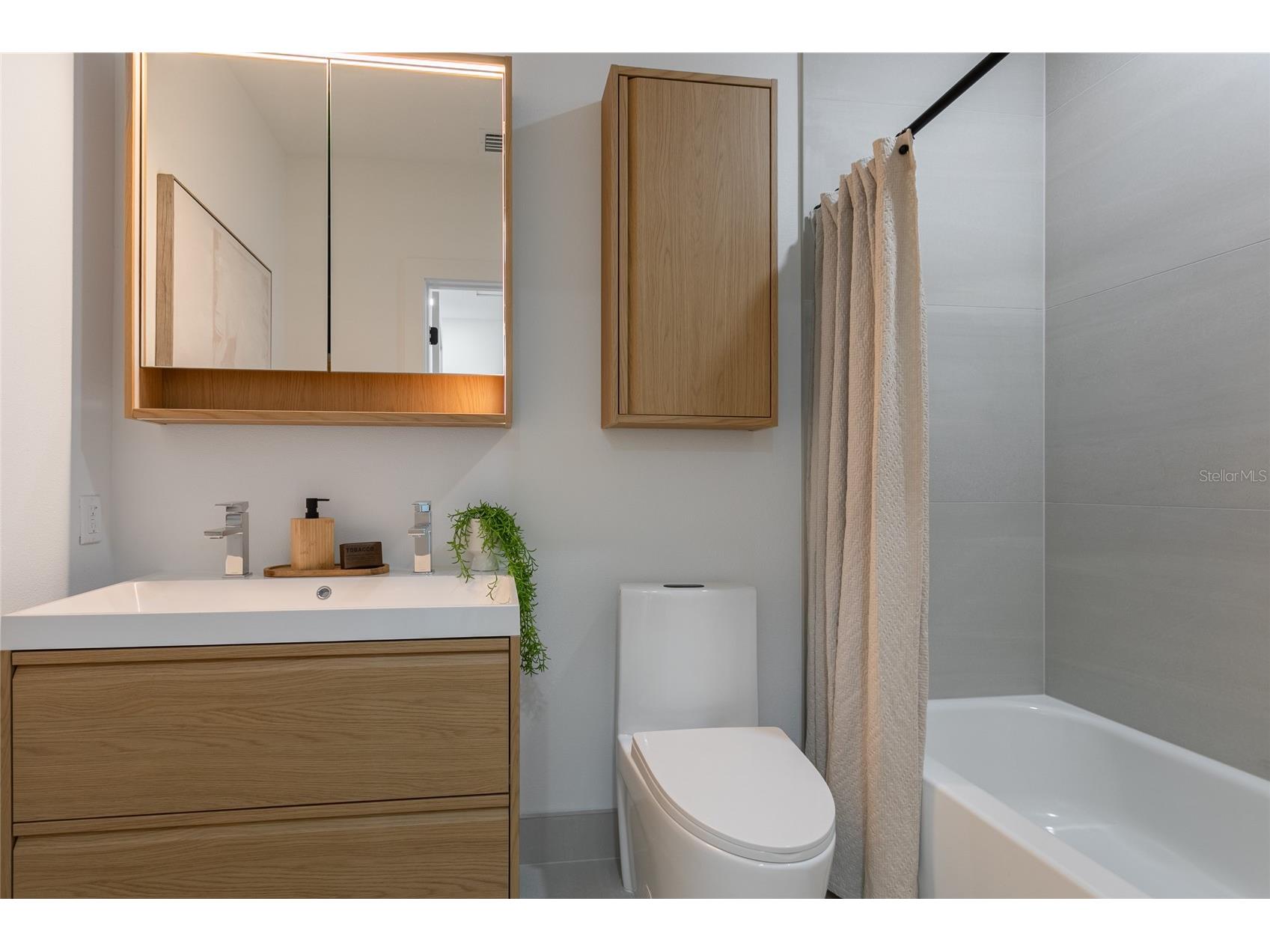 2327/2329 26th Avenue S Saint Petersburg FL 33712 TB8488953 image30