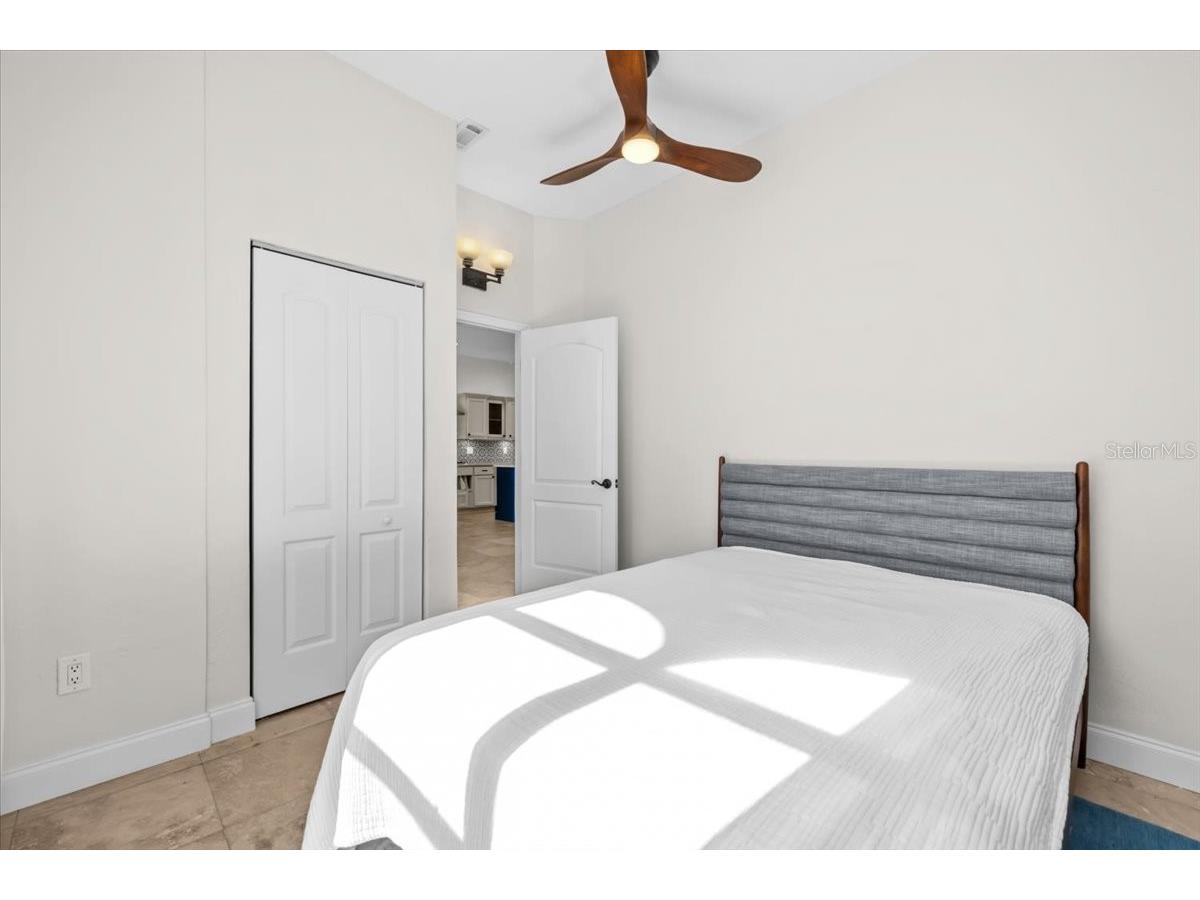 2327 4th Avenue N Saint Petersburg FL 33713 TB8474461 image17