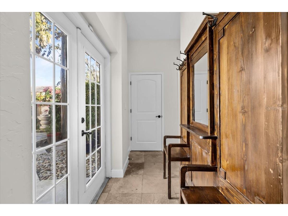 2327 4th Avenue N Saint Petersburg FL 33713 TB8474461 image20
