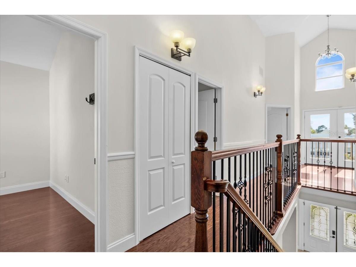 2327 4th Avenue N Saint Petersburg FL 33713 TB8474461 image28