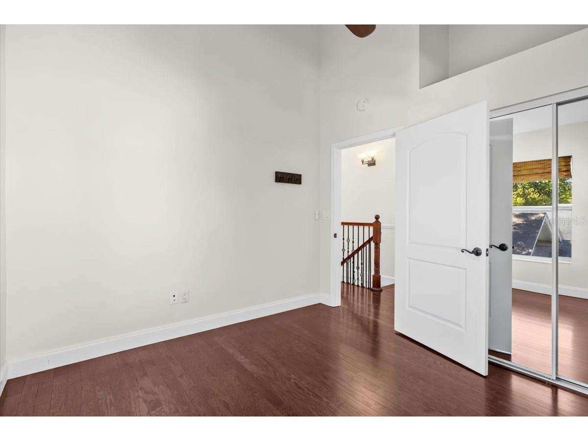 2327 4th Avenue N Saint Petersburg FL 33713 TB8474461 image30