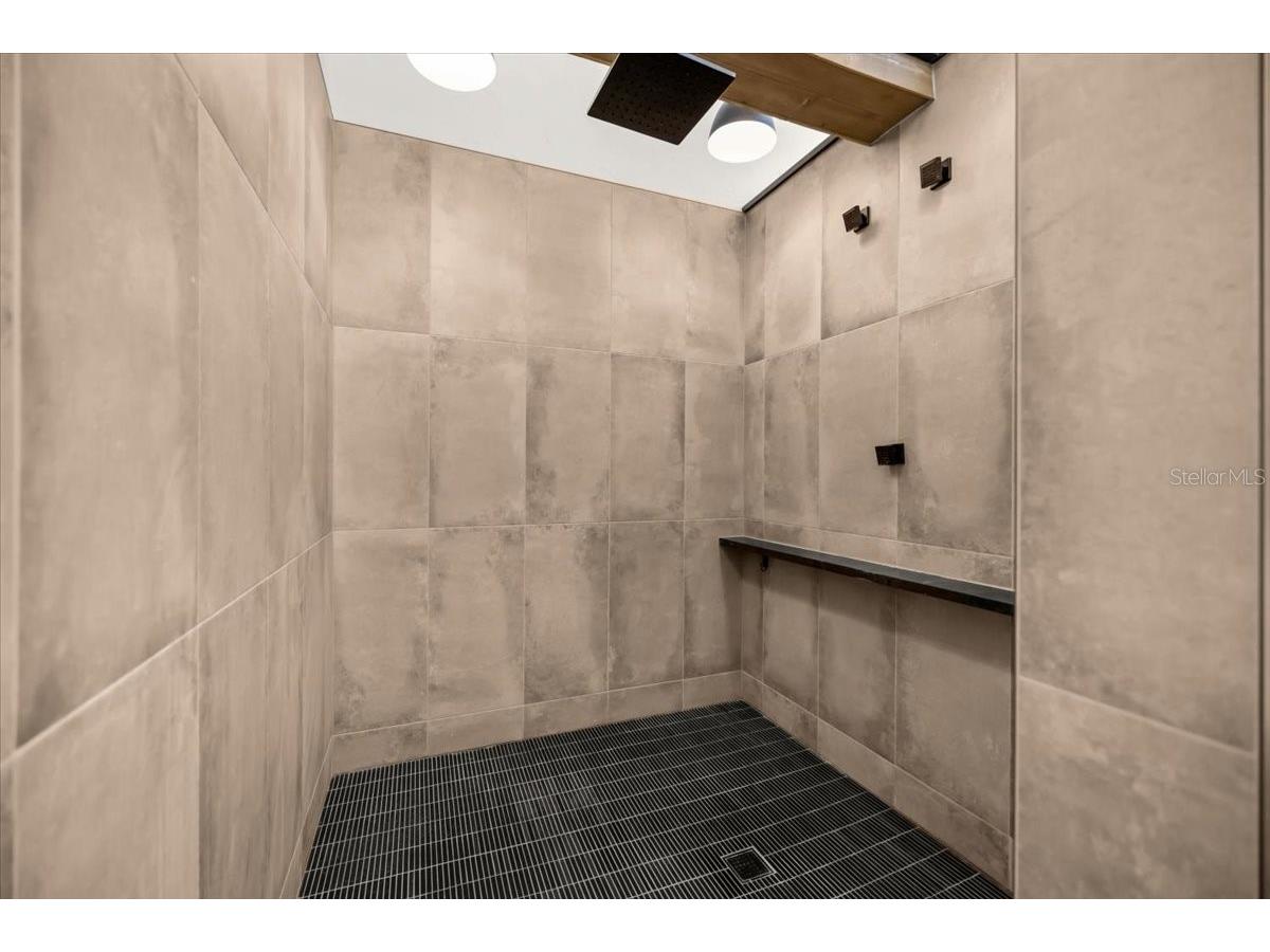 2327 4th Avenue N Saint Petersburg FL 33713 TB8474461 image41