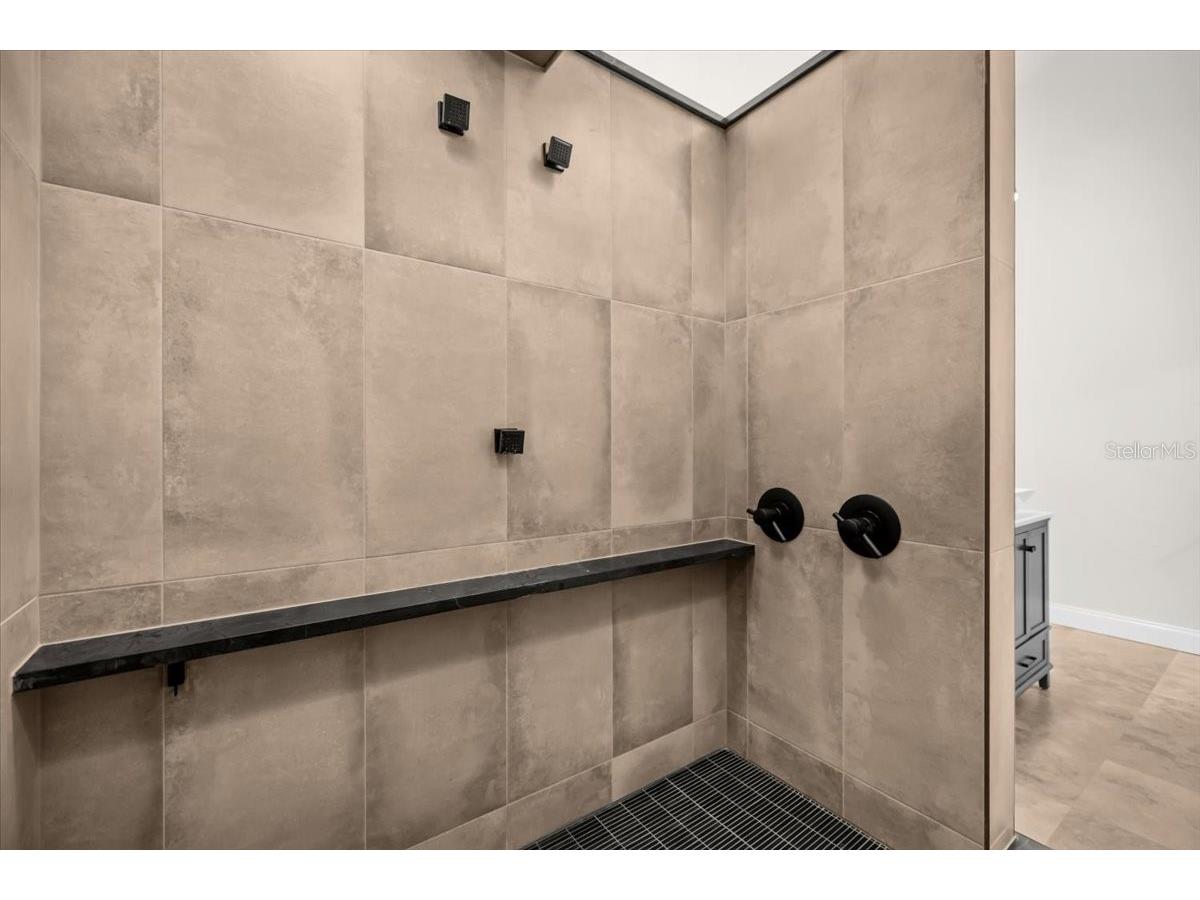 2327 4th Avenue N Saint Petersburg FL 33713 TB8474461 image42