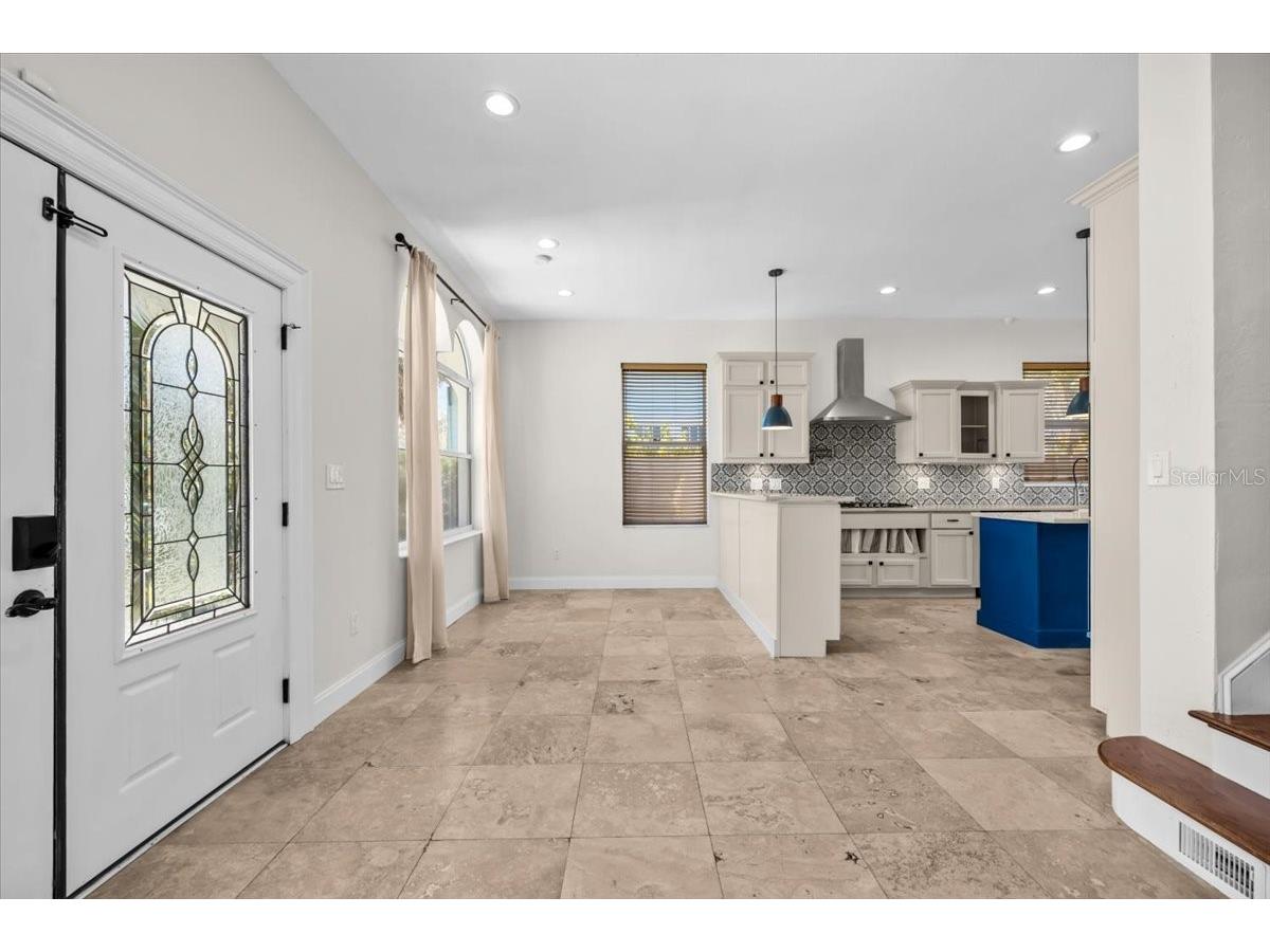 2327 4th Avenue N Saint Petersburg FL 33713 TB8474461 image7