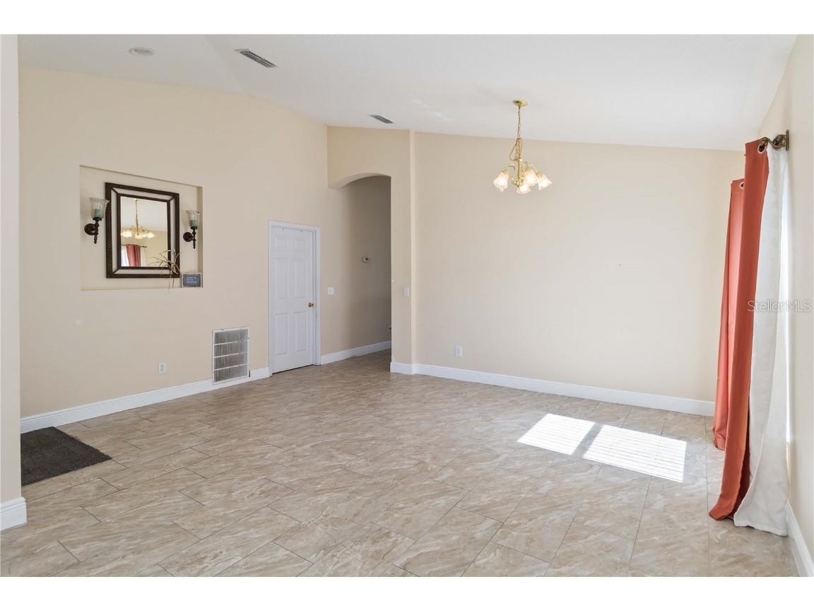 2327 Andrews Valley Drive Kissimmee FL 34758 O6361168 image5