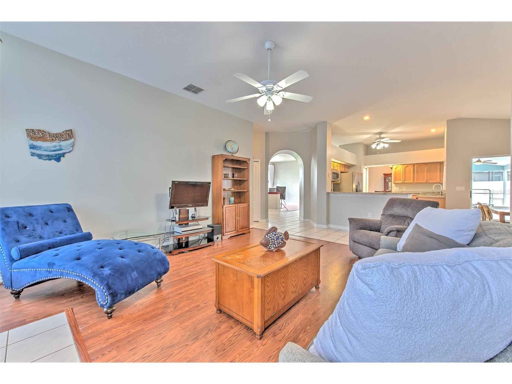 2327 Eagle Bluff Drive Valrico FL 33596 TB8512329 image11
