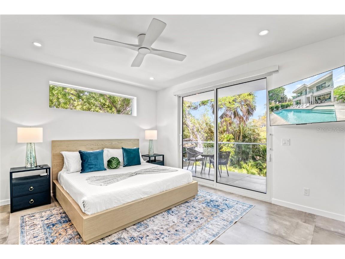 2327 Hillview Street Sarasota FL 34239 A4623881 image38