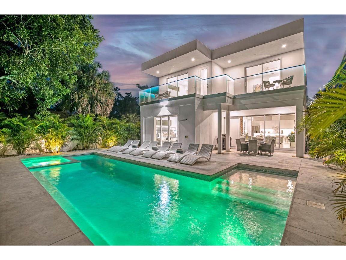 2327 Hillview Street Sarasota FL 34239 A4623881 image53