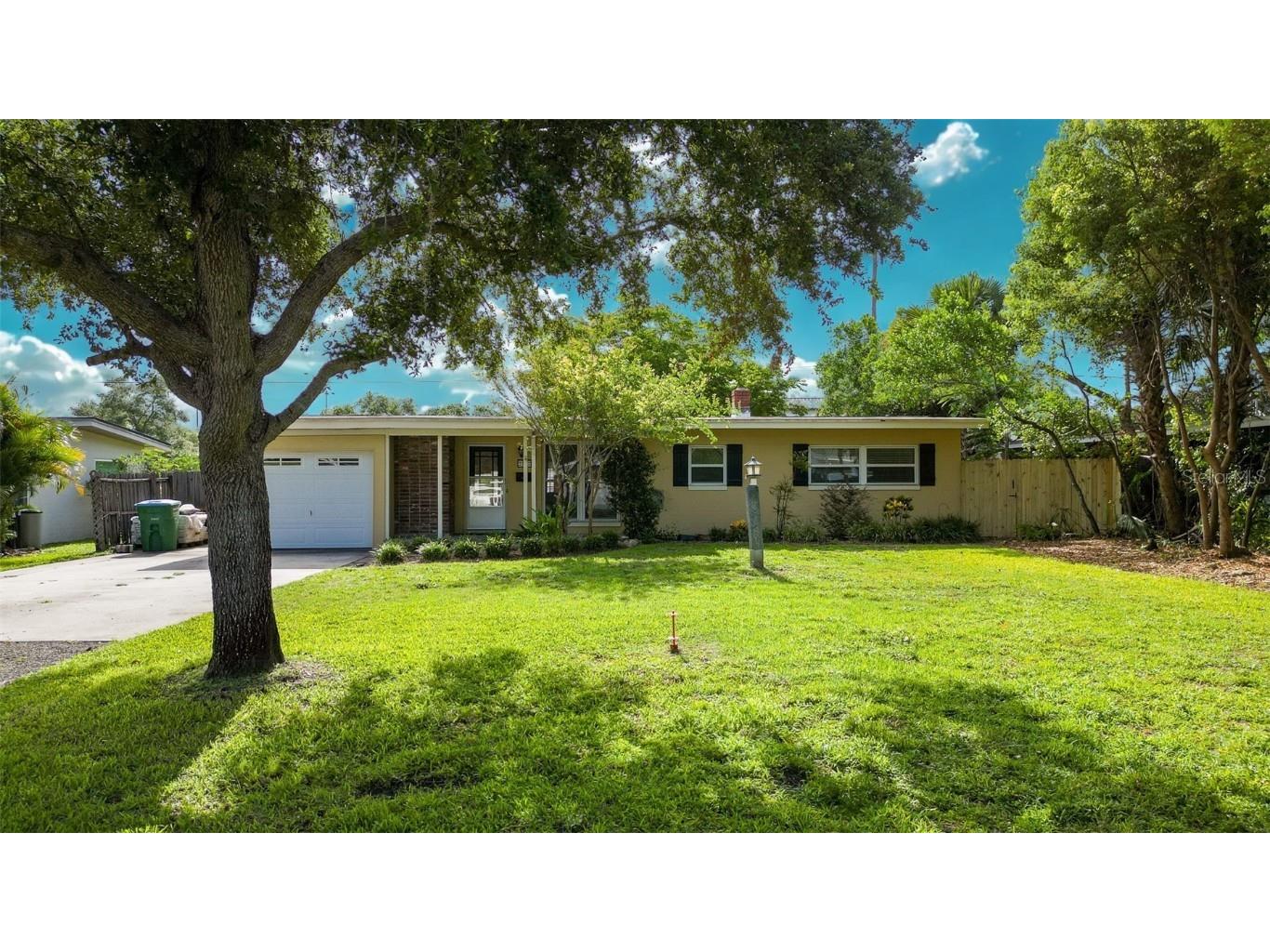 2327 Mulbry Drive Winter Park FL 32789 V4942565 image1