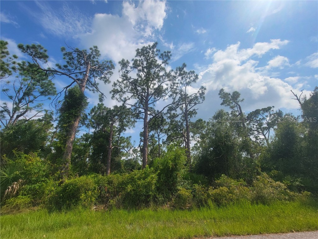 23277 Airway Avenue Punta Gorda FL 33980 G5085693 image1