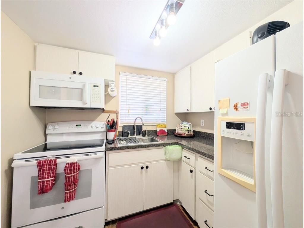 2328 Canal Drive #G26 Bradenton FL 34207 A4676759 image3