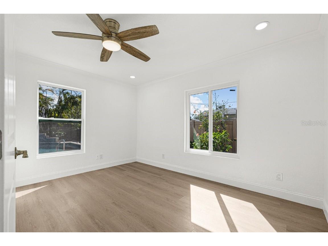 2328 Dartmouth Avenue N Saint Petersburg FL 33713 TB8365594 image27