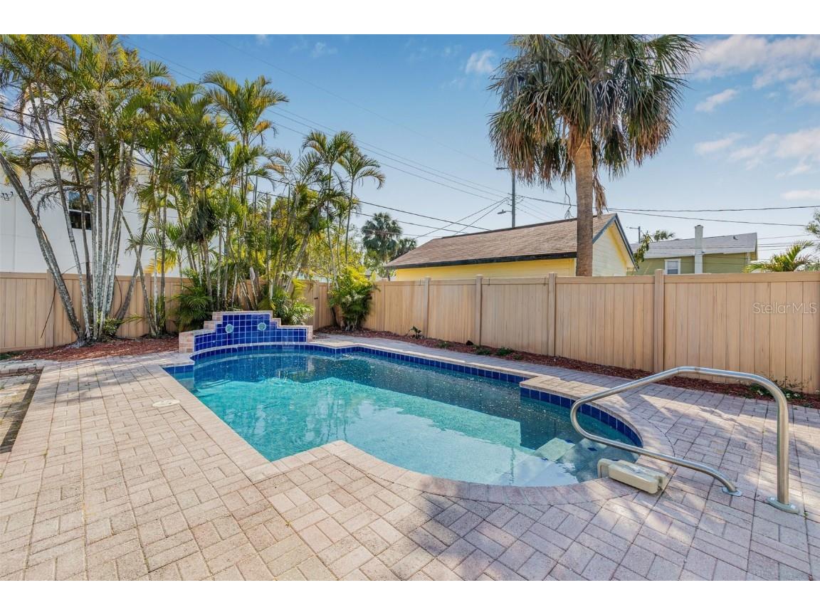 2328 Dartmouth Avenue N Saint Petersburg FL 33713 TB8365594 image31