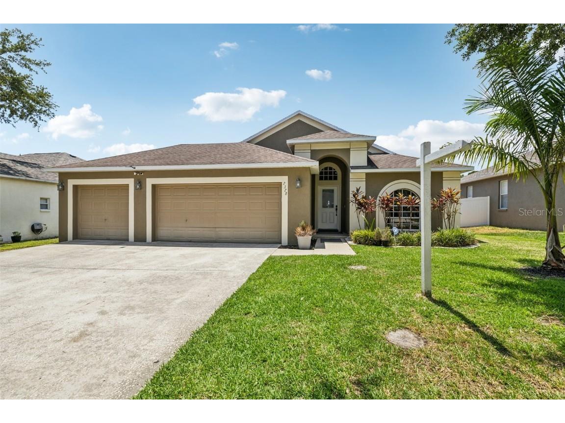 2328 Towering Oaks Circle Seffner FL 33584 T3533616 image1