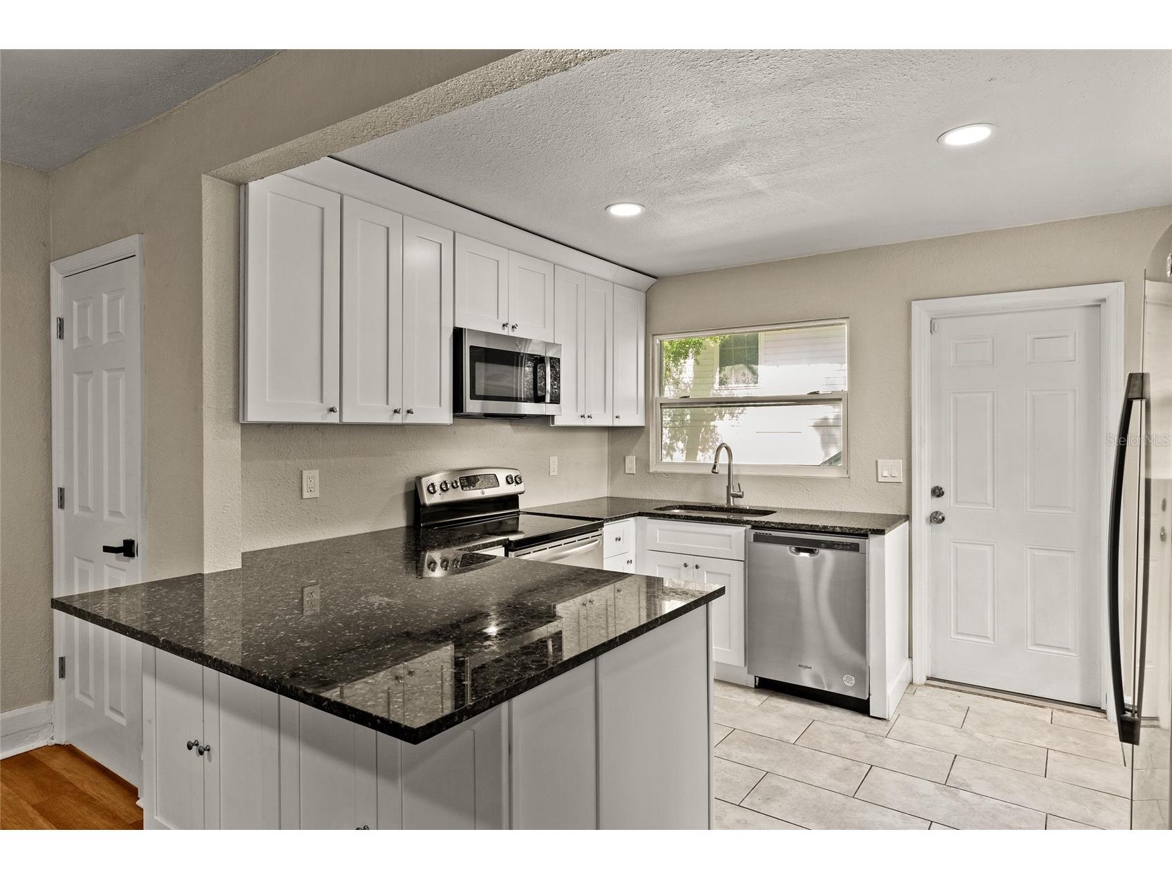 2329 7 Street S Saint Petersburg FL 33714 G5114130 image21