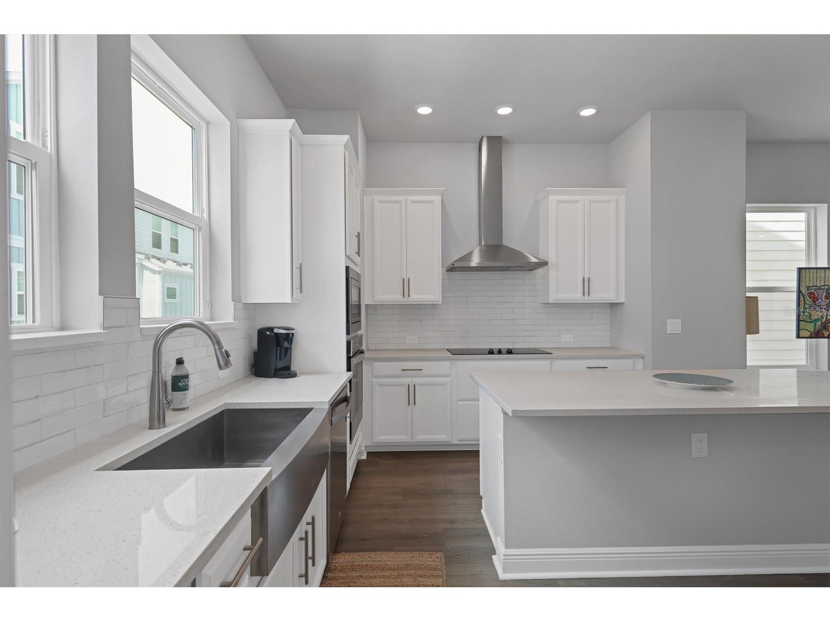 2329 Lindstrom Street Sarasota FL 34236 A4696337 image12