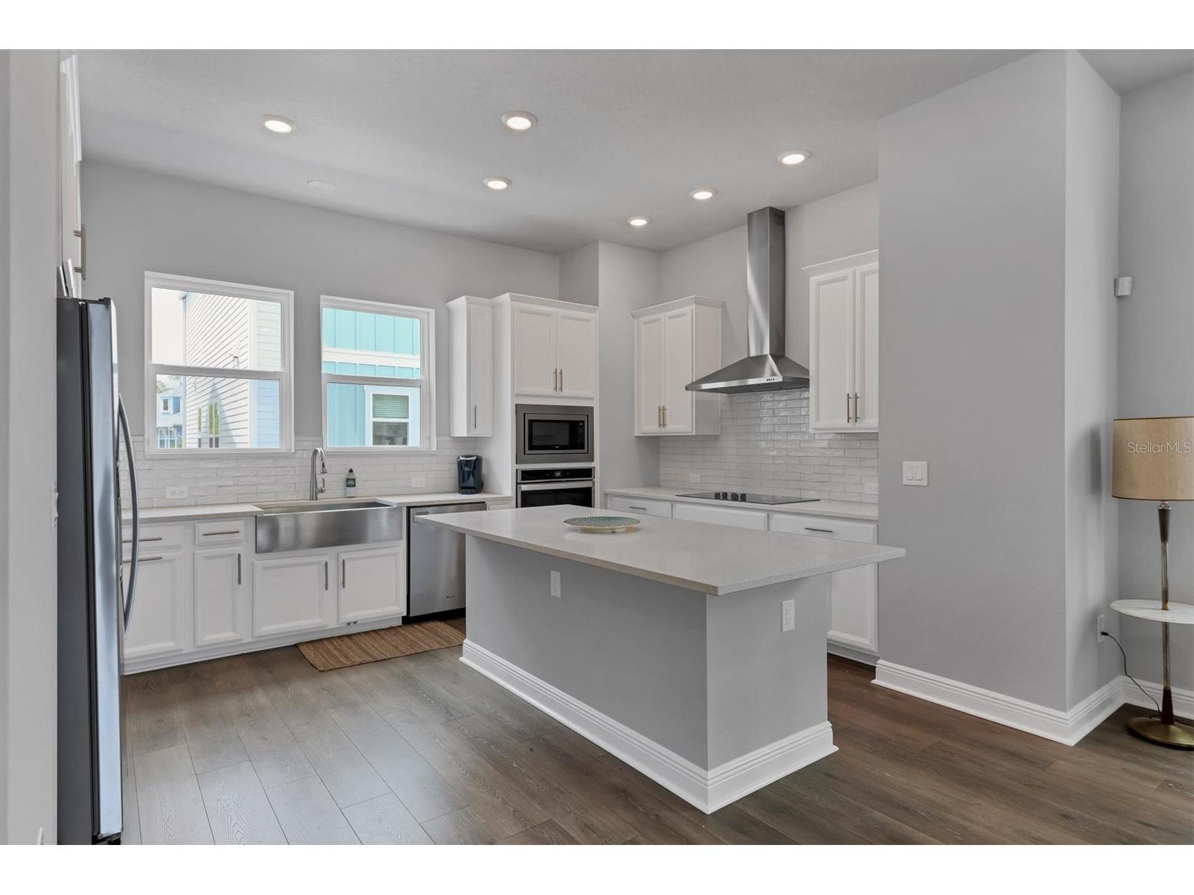 2329 Lindstrom Street Sarasota FL 34236 A4696337 image9