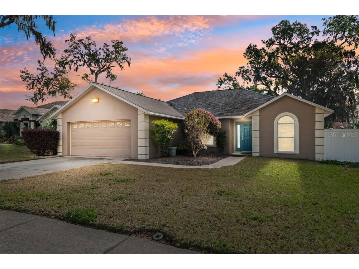 2329 Towering Oaks Circle Seffner FL 33584 TB8363880 image1