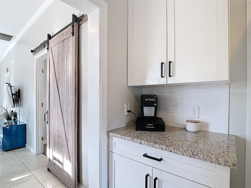 2329 W La Salle Street Tampa FL 33607 TB8431268 image22