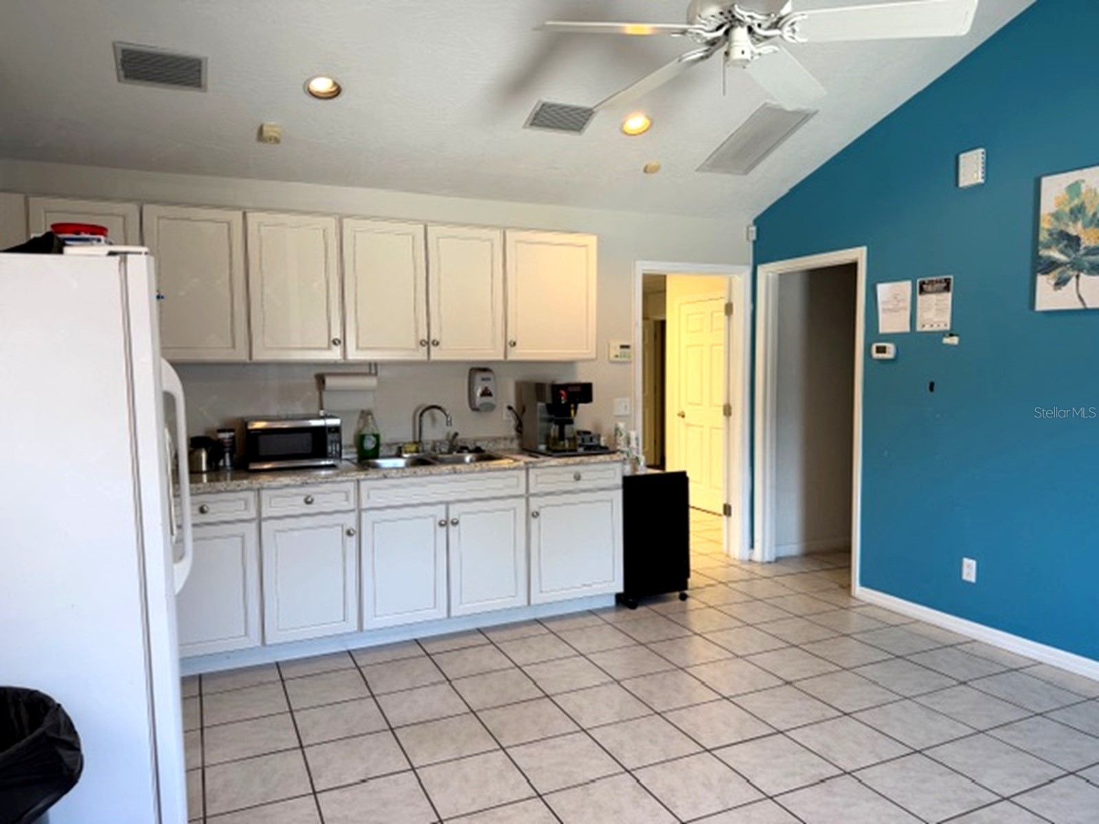 233 12th Street SW Largo FL 33770 TB8492551 image6