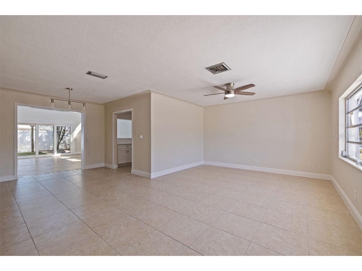233 45th Avenue Saint Pete Beach FL 33706 TB8376081 image9