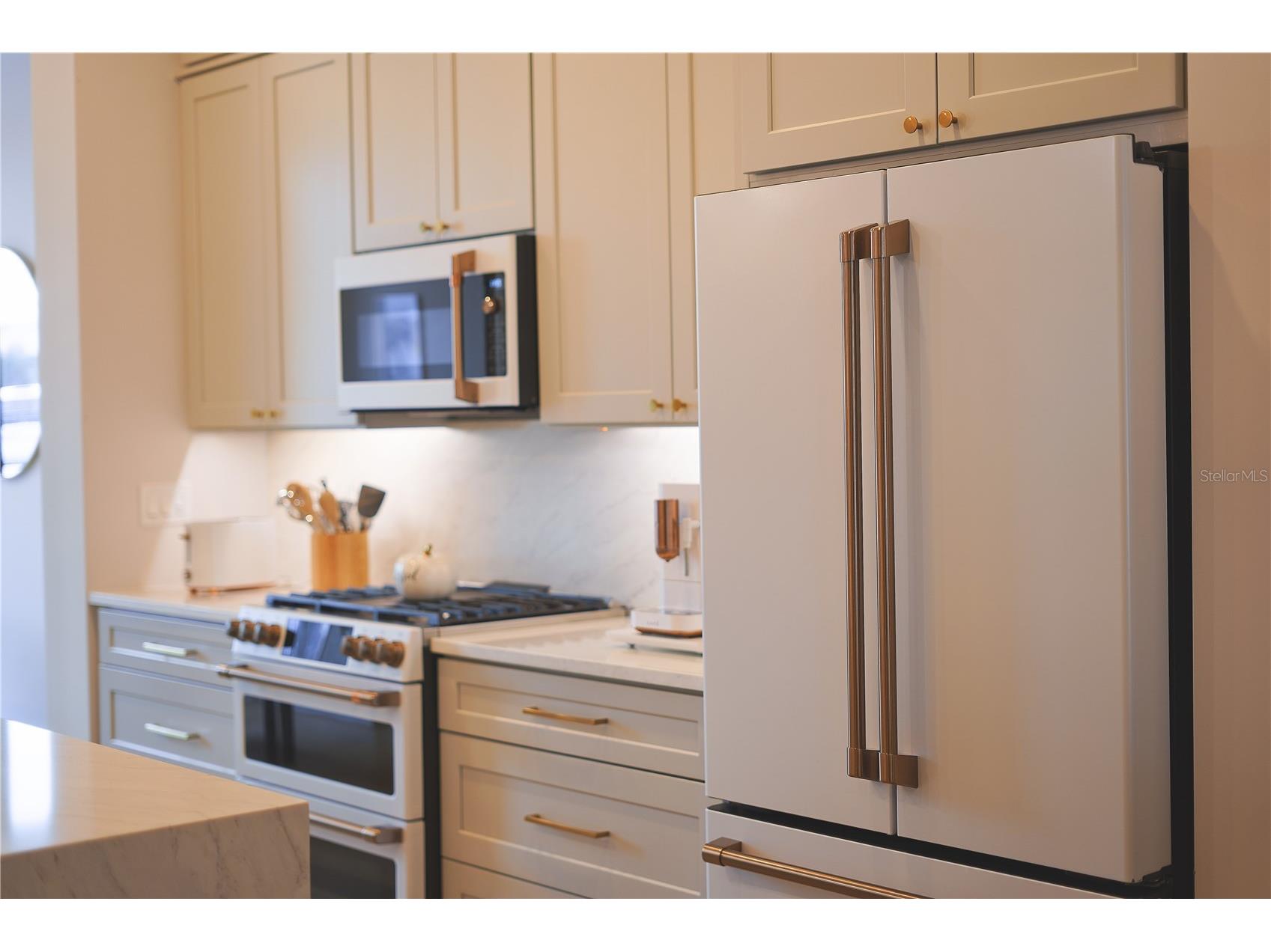 233 8th Street N Saint Petersburg FL 33701 TB8461699 image9