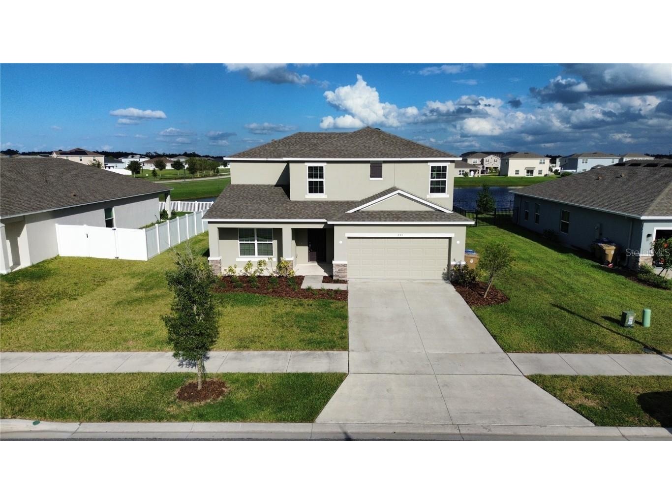 233 Aquamarine Lane Kissimmee FL 34758 TB8452697 image1