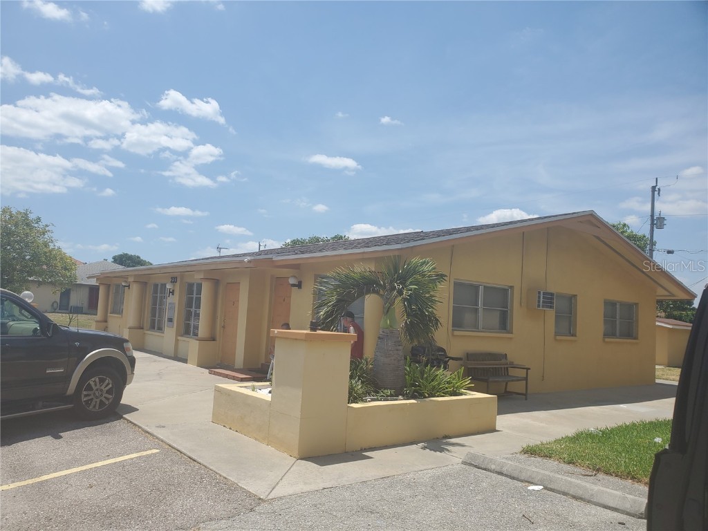 233 Cape Coral Parkway E #1-4 Cape Coral FL 33904 O6093748 image1