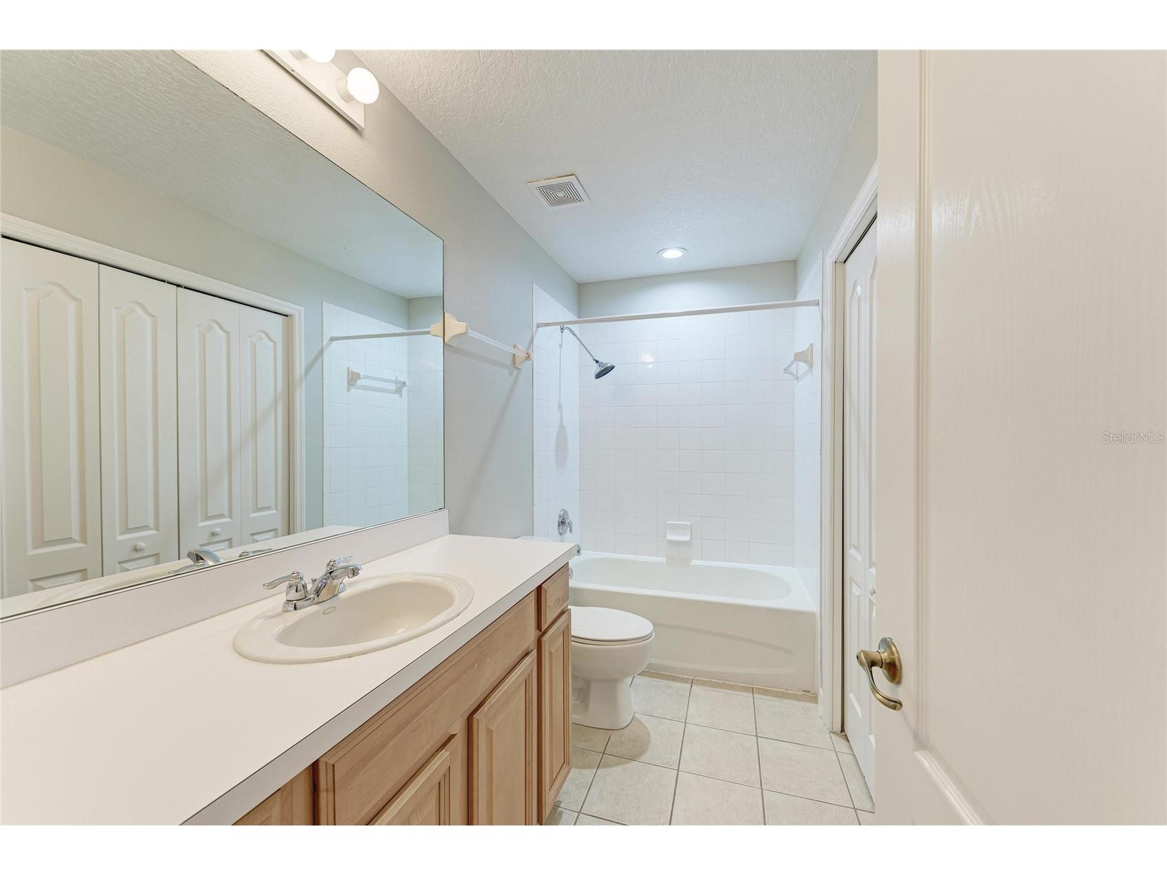 233 Cape Harbour Loop #103 Bradenton FL 34212 A4688963 image26