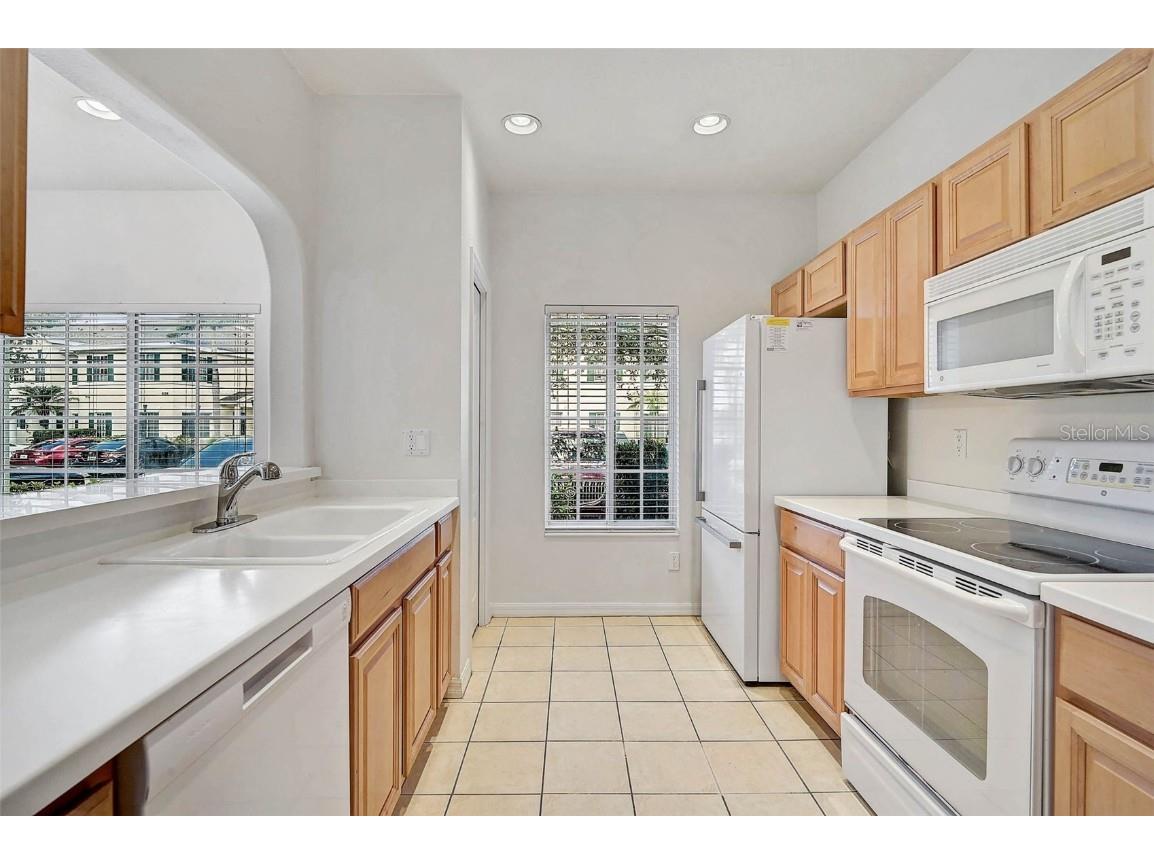 233 Cape Harbour Loop #107 Bradenton FL 34212 N6138921 image4