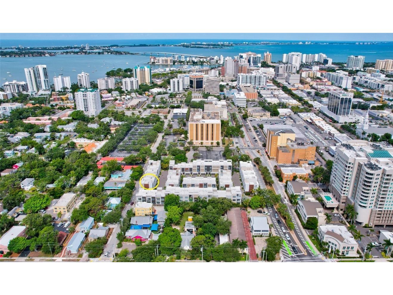 233 Cosmopolitan Court Sarasota FL 34236 A4570703 image1