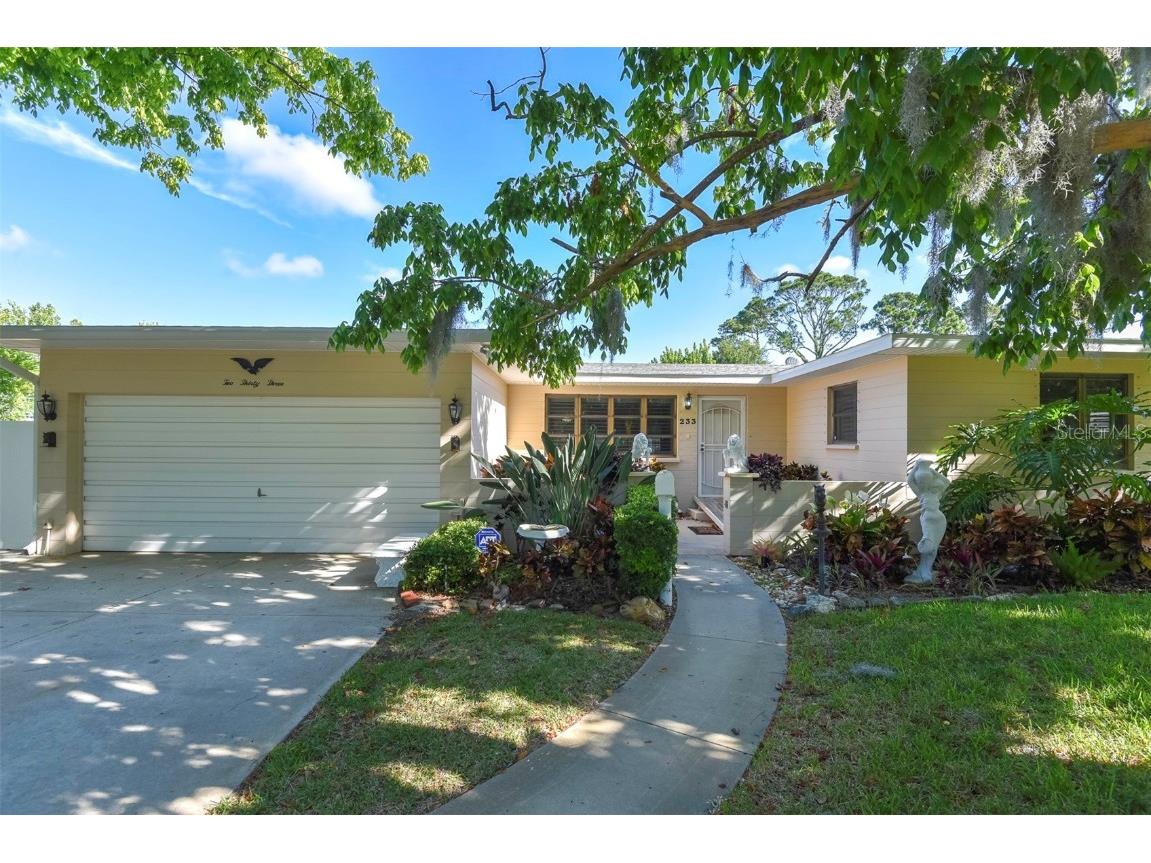 233 Cumberland Avenue Ormond Beach FL 32174 V4936676 image1