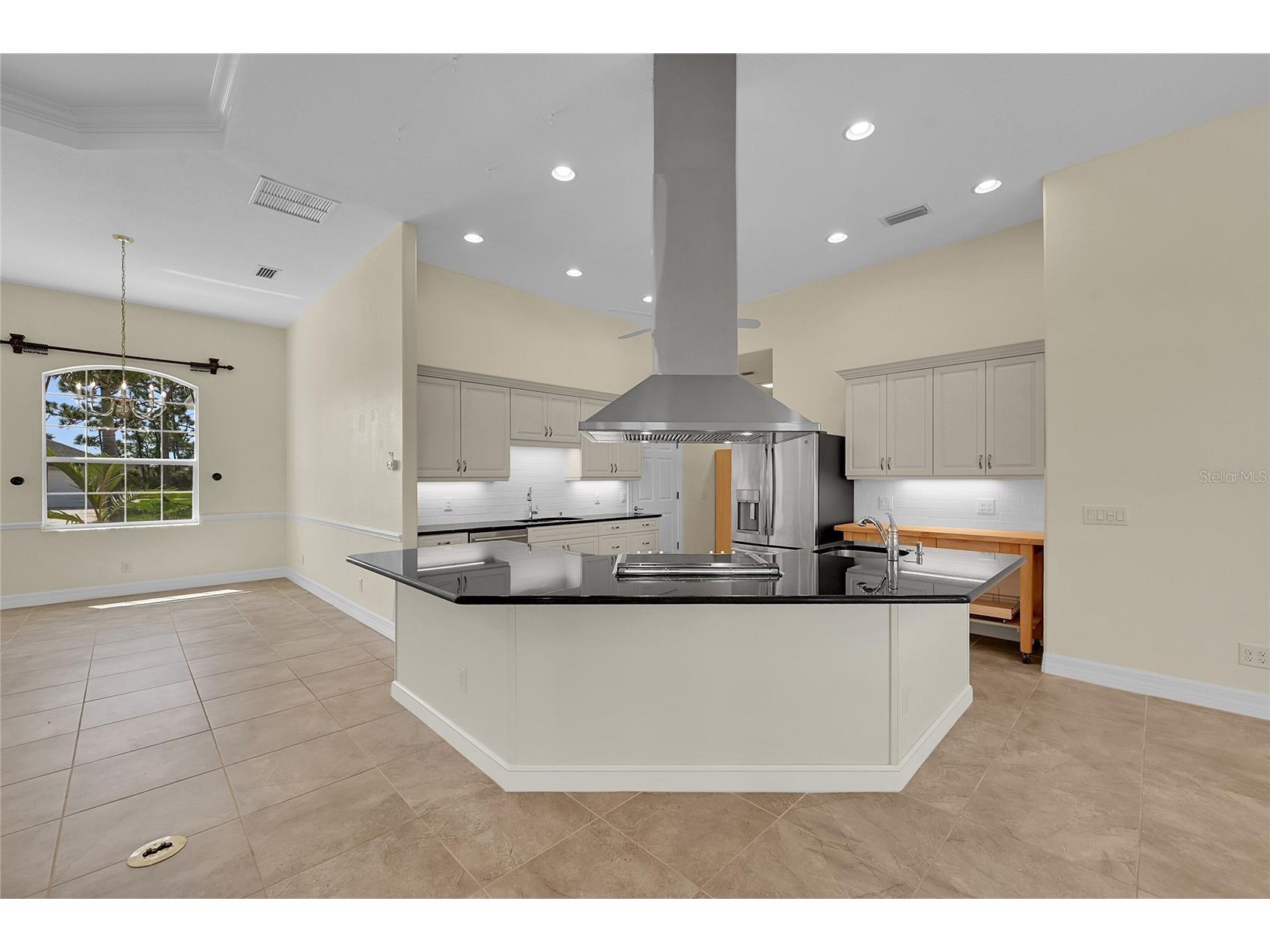 233 Fairway Road Rotonda West FL 33947 C7514272 image4