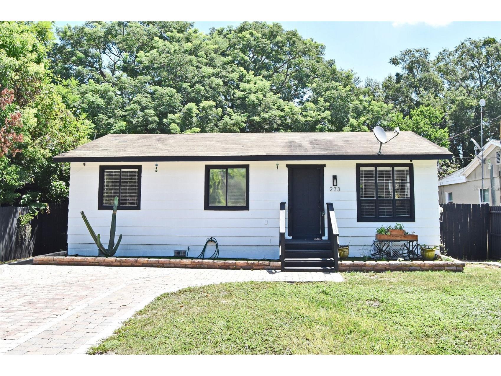 233 N Hudson Street Orlando FL 32835 O6322315 image1