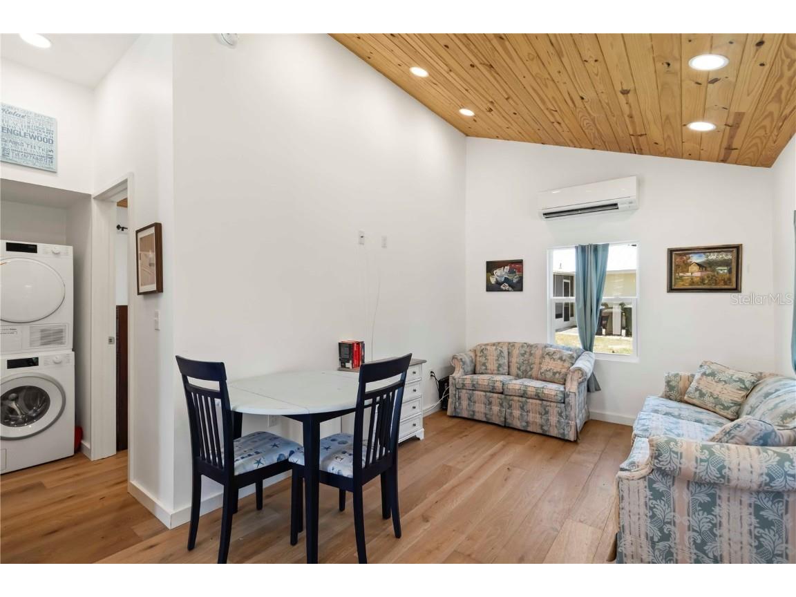 233 N New York Avenue Englewood FL 34223 C7510471 image17