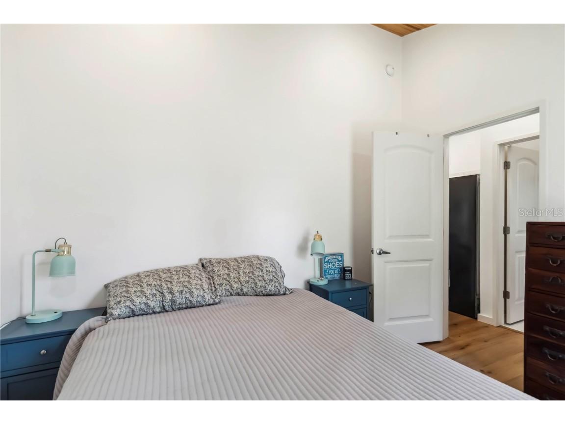 233 N New York Avenue Englewood FL 34223 C7510471 image24