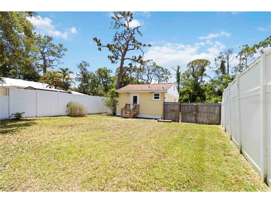 233 N New York Avenue Englewood FL 34223 C7510471 image31