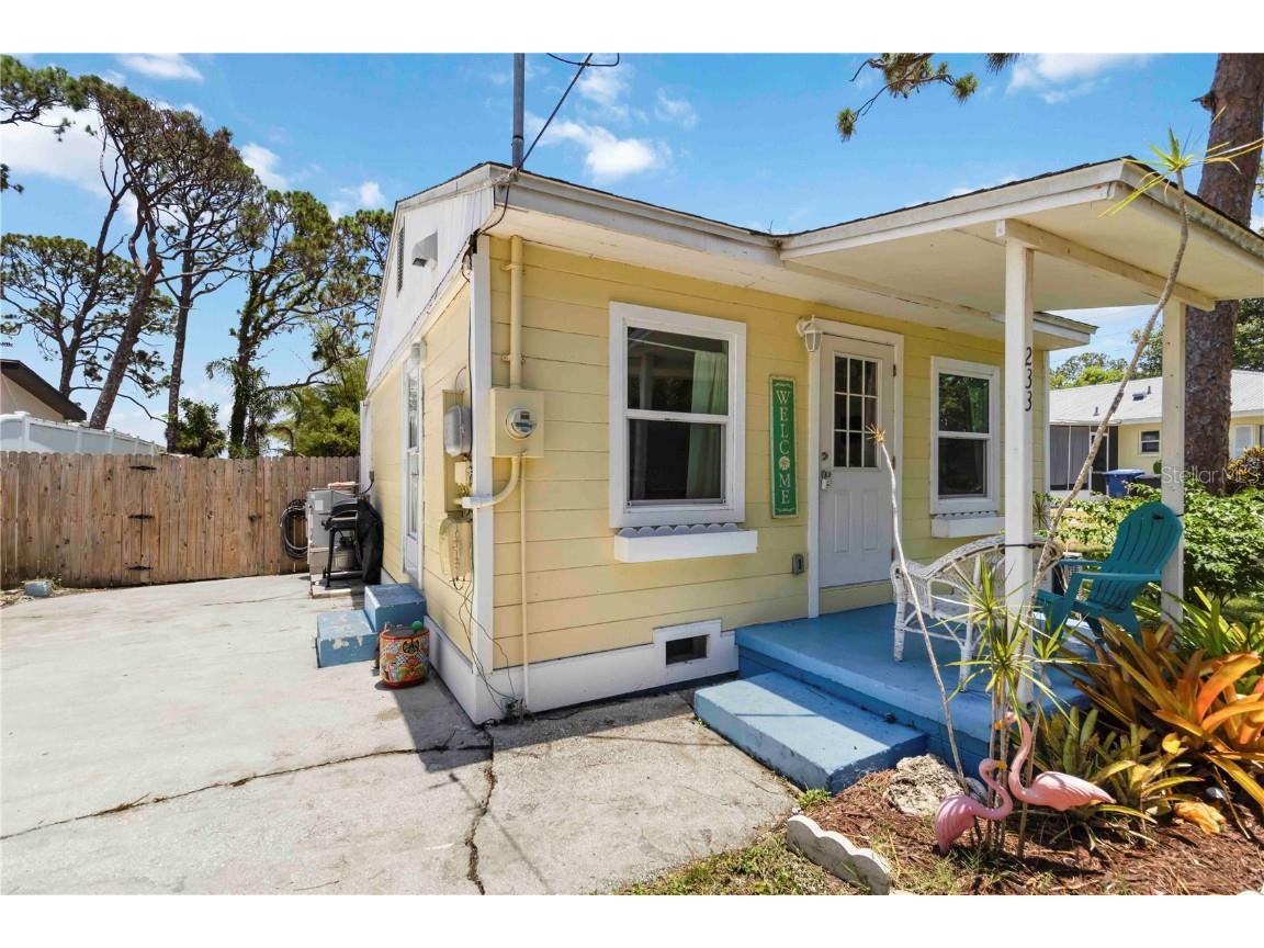 233 N New York Avenue Englewood FL 34223 C7510471 image5