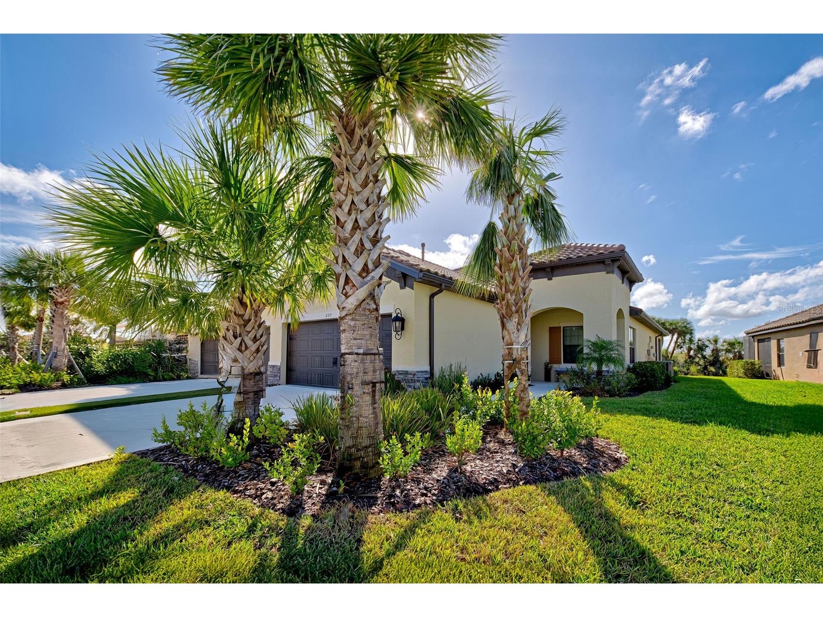 233 Palidoro Circle Nokomis FL 34275 A4700779 image1