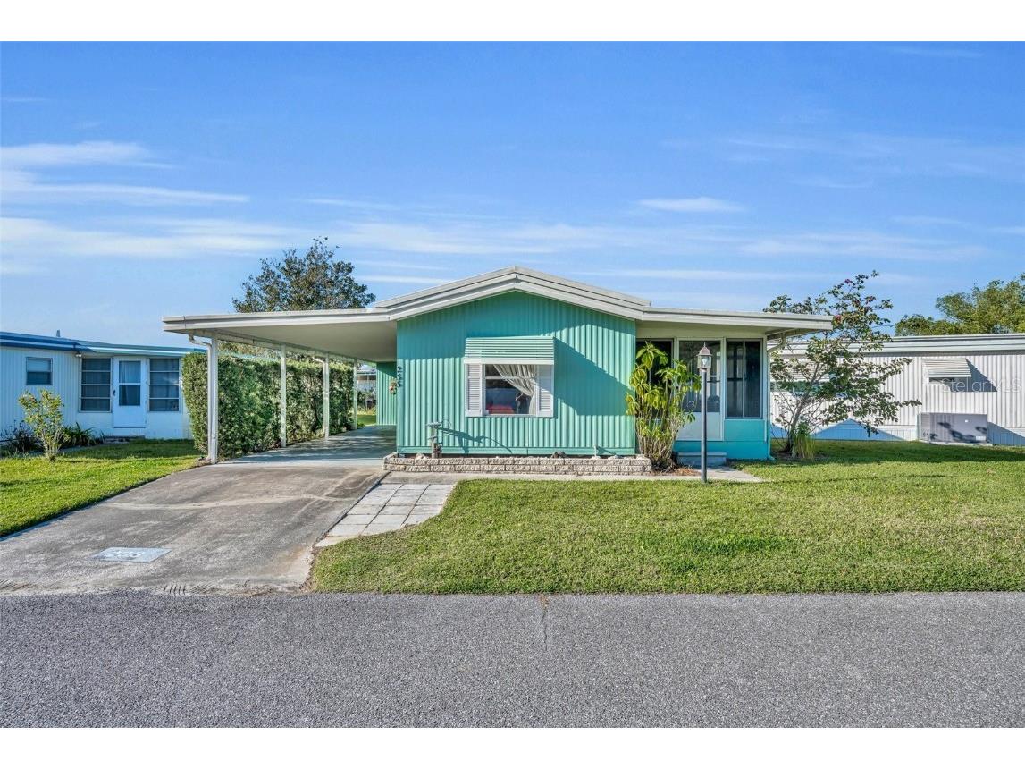 233 Paradise S Leesburg FL 34788 G5094361 image1